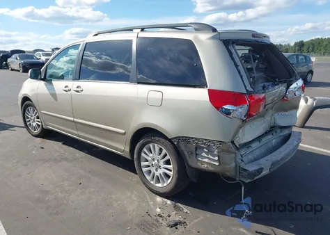 2010 Toyota Sienna Xle z USA, uszkodzony, nr VIN 5TDYK4CC5AS307821